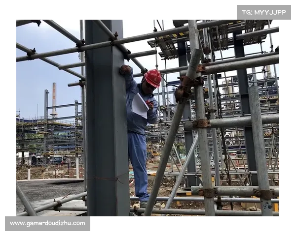 松本山雅主场照明灯架事故引发铁骨部件安全隐患调查与反思